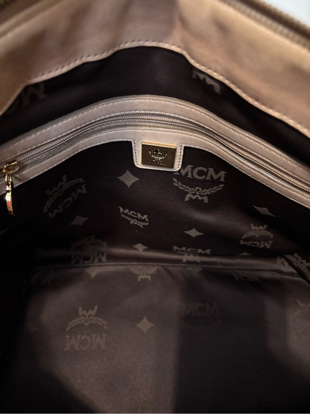 MCM Beige Logo Monogram Tote with Gold Plaque - Picture 13 of 14
